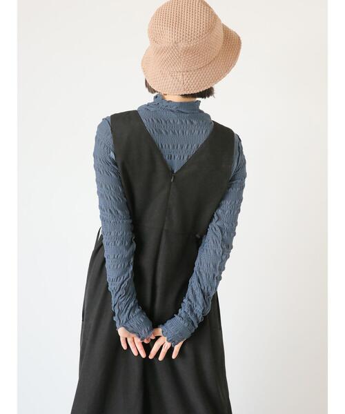 ehka sopo(エヘカソポ)の「シャーリングシアーメロートップス(Tシャツ/カットソー・レディース・キナリ/ブラック/ブルー・F)」の15枚目の写真