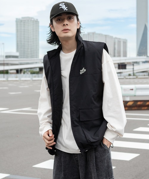 kutir（クティール）の「スタンドネックビックポケットベスト（ベスト