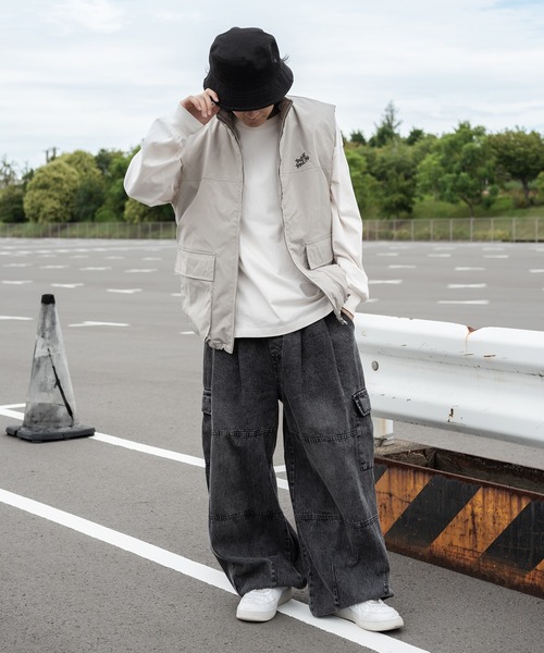 kutir(クティール)の「スタンドネックビックポケットベスト(ベスト・メンズ・ブラウン/ライトグレー/ブラック/カーキ・MEDIUM/LARGE)」の10枚目の写真