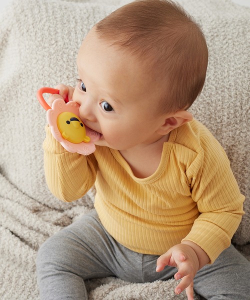 DADWAY(ダッドウェイ)の「3カ月からのにぎりんぐ/らいおん歯がため(おもちゃ・キッズ・ピンク・ONE SIZE)」の2枚目の写真