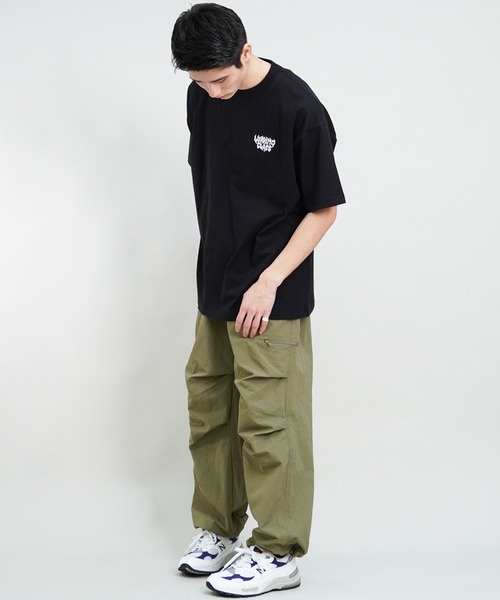 LURKING CLASS(ラーキングクラス)の「【ムラサキスポーツ限定】LURKING CLASS/ラーキングクラス オーバーサイズ バックプリント ST24STM02(Tシャツ/カットソー・メンズ・ブラック/ホワイト/オレンジ・M/L/XL)」の21枚目の写真
