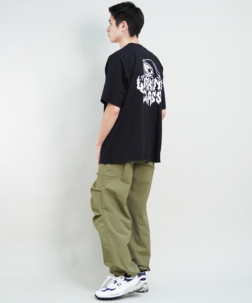 LURKING CLASS(ラーキングクラス)の「【ムラサキスポーツ限定】LURKING CLASS/ラーキングクラス オーバーサイズ バックプリント ST24STM02(Tシャツ/カットソー・メンズ・ブラック/ホワイト/オレンジ・M/L/XL)」の22枚目の写真