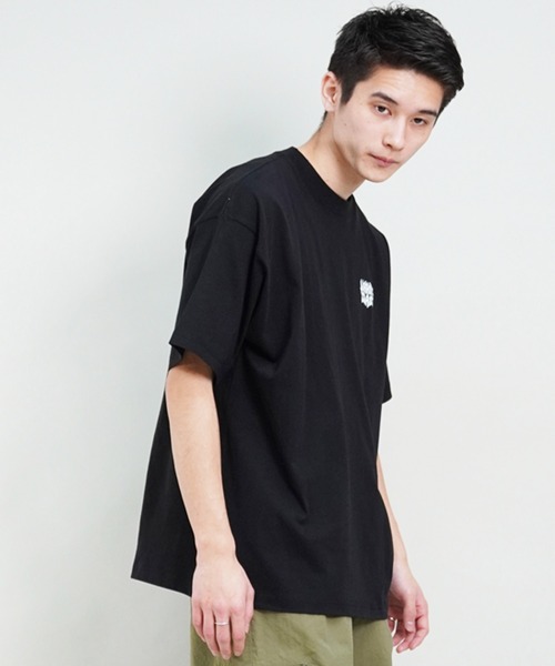 LURKING CLASS(ラーキングクラス)の「【ムラサキスポーツ限定】LURKING CLASS/ラーキングクラス オーバーサイズ バックプリント ST24STM02(Tシャツ/カットソー・メンズ・ブラック/ホワイト/オレンジ・M/L/XL)」の20枚目の写真
