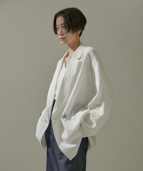 SALON adam et rope'（サロン アダム エ ロペ）の「【洗える】オーガニックコットンガーゼオーバージャケット[24SS]（テーラードジャケット・レディース・ホワイト/スミクロ・FREE）」の6枚目の写真
