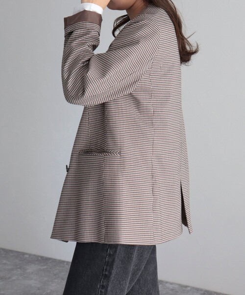 fredy emue（フレディエミュ）の「ノーカラーダブルジャケット（ノーカラージャケット・レディース・ネイビー/ベージュ系その他・38）」の14枚目の写真