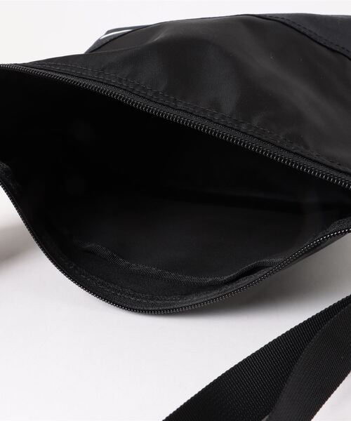 Drifter（ドリフター）の「ARE WAY POUCH M／アーウェイポーチ Mサイズ（ショルダーバッグ・メンズ・グリーン系その他2/ホワイト×カーキブラウン/ブラック×ブラック/オレンジ系その他・FREE）」の11枚目の写真