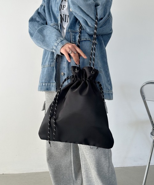 ⭐️a♡⭐️Todayful ⭐︎Nylon 黒の巾着型ショルダーバッグ セール