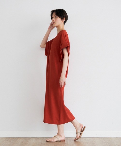 INED CLARO（イネドクラロ）の「タックスリーブワンピース【セットアップ対応】（ワンピース・レディース・ブラック/オレンジ/チャコールグレー・フリー）」の18枚目の写真