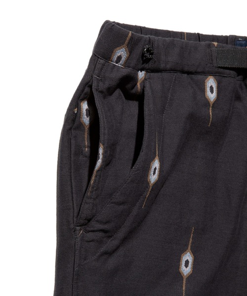 ROARK REVIVAL（ロアークリバイバル）の「【ROARK】TRAVEL SHORTS 2.0 JACQUARD（その他パンツ・メンズ・ブラック・MEDIUM/LARGE/X-LARGE）」の8枚目の写真
