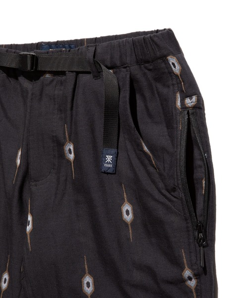 ROARK REVIVAL（ロアークリバイバル）の「【ROARK】TRAVEL SHORTS 2.0 JACQUARD（その他パンツ・メンズ・ブラック・MEDIUM/LARGE/X-LARGE）」の9枚目の写真