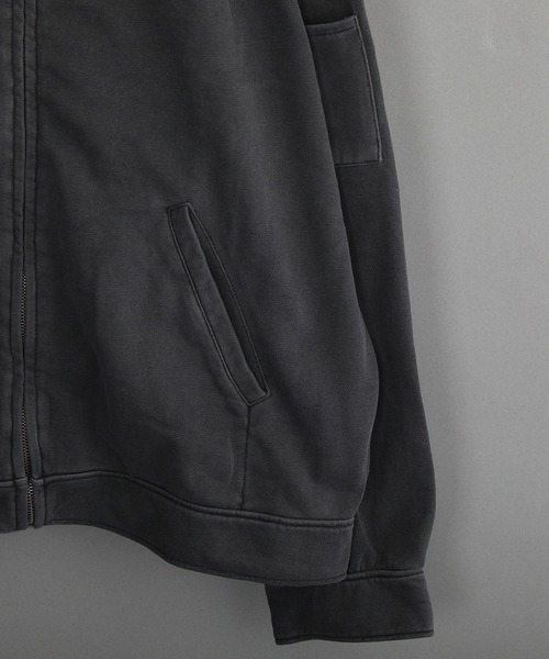 VIBGYOR（ヴィブジョー）の「ピグメント加工 裏毛スウェット ZIP ジャケット（その他アウター・メンズ・ダークブルー/ベージュ/ブラック・LARGE/MEDIUM）」の13枚目の写真