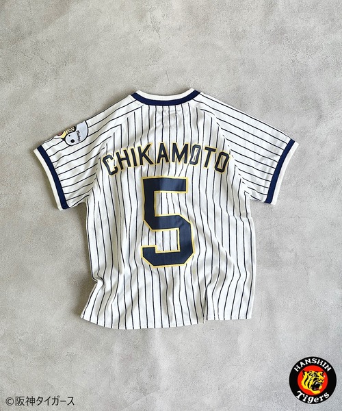 MARKEY'S（マーキーズ）の「【阪神タイガース】別注ベースボールシャツ（kids/S～L）（シャツ/ブラウス・キッズ・ホワイト系2/ホワイト系1/ホワイト系9/ホワイト系8/ホワイト系7/ホワイト系5/ホワイト系3/ホワイト系6/ホワイト系4/ホワイト・L/M/S）」の8枚目の写真