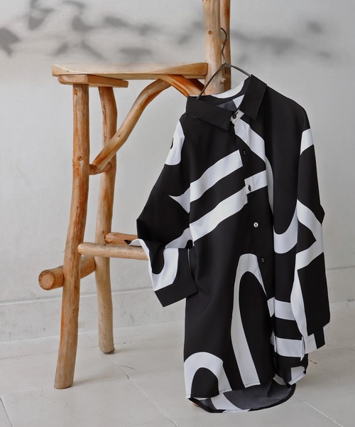 antiqua（アンティカ）の「アート柄シャツ（シャツ/ブラウス・キッズ・ブラック・160/150/140）」の6枚目の写真