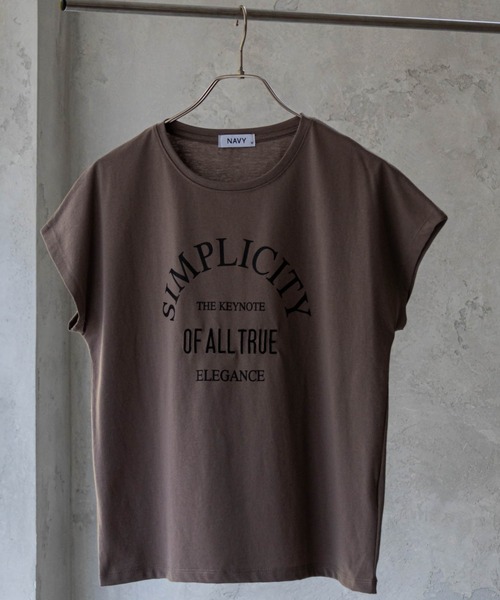 NAVY(ネイビー)の「NAVY アーチプリントTシャツ(Tシャツ/カットソー・レディース・ベージュ/ホワイト/ブラウン・M/L/S/XL)」の3枚目の写真