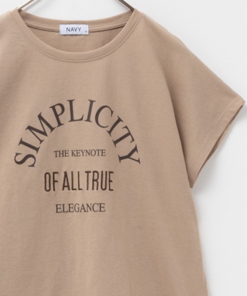 NAVY(ネイビー)の「NAVY アーチプリントTシャツ(Tシャツ/カットソー・レディース・ベージュ/ホワイト/ブラウン・M/L/S/XL)」の11枚目の写真