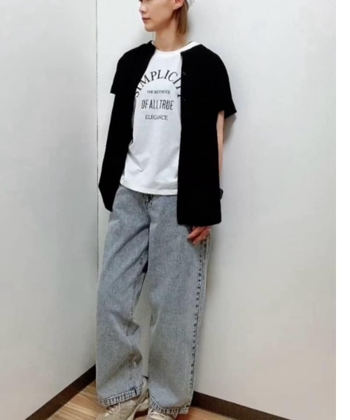 NAVY(ネイビー)の「NAVY アーチプリントTシャツ(Tシャツ/カットソー・レディース・ベージュ/ホワイト/ブラウン・M/L/S/XL)」の7枚目の写真