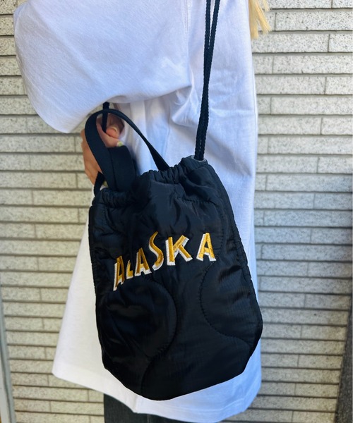 HOUSTON(ヒューストン)の「HOUSTON / QUILTING EFECT BAG / HS6846(ショルダーバッグ・レディース・ブラック/オリーブ・ONESIZE)」の7枚目の写真