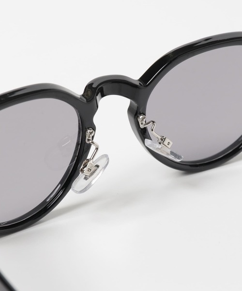 SMELLY（スメリー）の「ボストンシェイプサングラス（サングラス・レディース・グリーン系その他/ブラック系その他/ブラウン系その他/グレー系その他・-）」の18枚目の写真