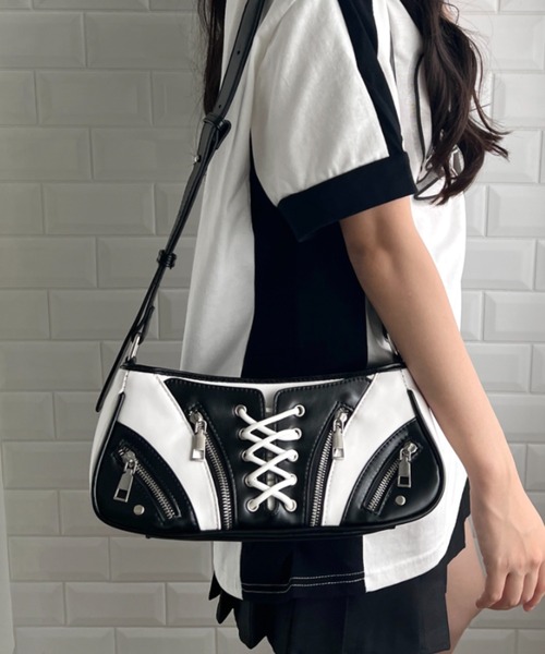 【極美品✨】シーバイクロエ オルガ リュック ロゴ刻印 シボ革 グレージュ 極美品✨】シーバイクロエ オルガ リュック ロゴ刻印 シボ革