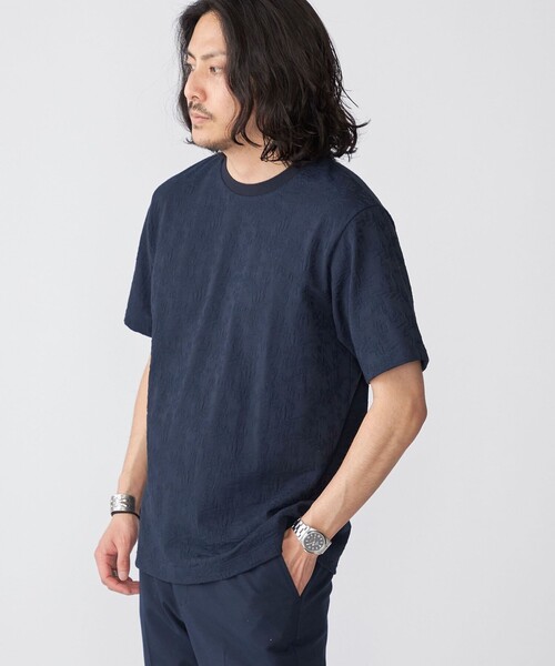 SHIPS(シップス)の「SHIPS: リンクス ジャカード リーフ柄 Tシャツ(Tシャツ/カットソー・メンズ・ホワイト/マスタード/チャコールグレー/ネイビー・SMALL/X-LARGE/LARGE/MEDIUM)」の3枚目の写真