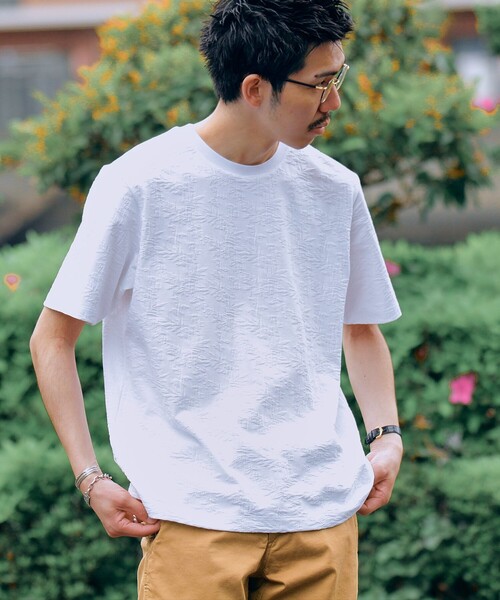 SHIPS(シップス)の「SHIPS: リンクス ジャカード リーフ柄 Tシャツ(Tシャツ/カットソー・メンズ・ホワイト/マスタード/チャコールグレー/ネイビー・SMALL/X-LARGE/LARGE/MEDIUM)」の6枚目の写真