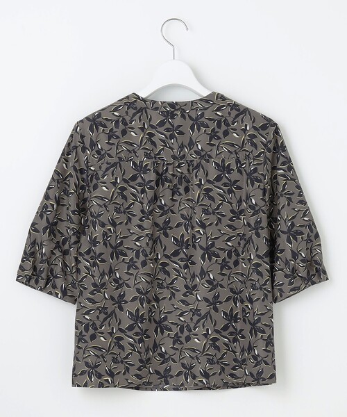 J.PRESS Ladies(J.プレス レディス)の「【洗える】ボタニカルプリント ブラウス(シャツ/ブラウス・レディース・アイボリー系5/カーキ系5/ネイビー系5・XS)」の12枚目の写真