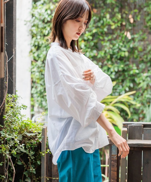 niko and...(ニコアンド)の「プレミアムローンドロストシャツ(シャツ/ブラウス・レディース・グリーン/ホワイト/ピンク/ネイビー/イエロー・SHORT/LONG)」の20枚目の写真