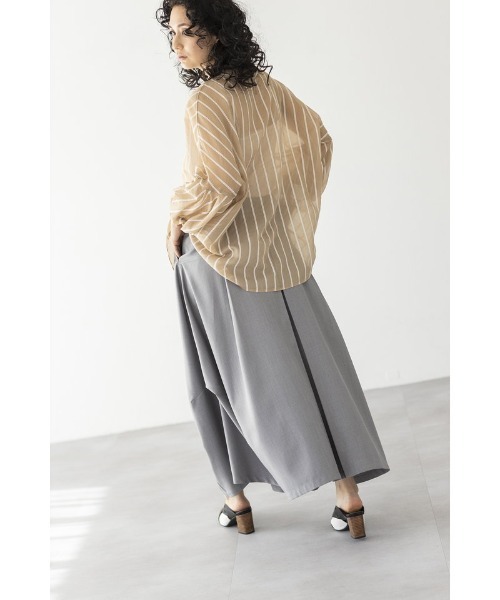 OSMOSIS(オズモーシス)の「2WAYストライプバルーンスリーブブラウス(シャツ/ブラウス・レディース・ブラック/ベージュ/ホワイト・ONE SIZE)」の6枚目の写真