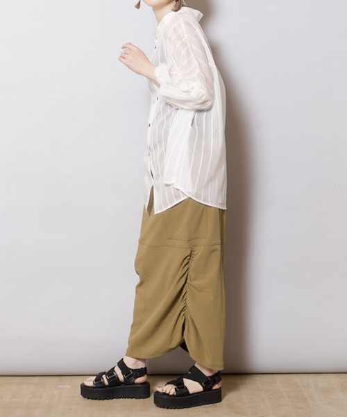 OSMOSIS(オズモーシス)の「2WAYストライプバルーンスリーブブラウス(シャツ/ブラウス・レディース・ブラック/ベージュ/ホワイト・ONE SIZE)」の18枚目の写真