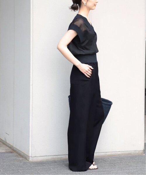 VERMEIL par iena(ヴェルメイユパーイエナ)の「《追加3》トリアセリネン リラックスパンツ(その他パンツ・レディース・ベージュ/ネイビー・36/38/40)」の14枚目の写真