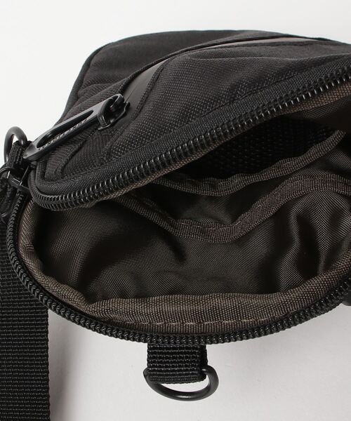RAW.C(ロークリエイト)の「FUNCTIONAL/ファンクショナル ショルダーバック OVAL NECK HOLDER 撥水 軽量 RCB-083TI(ショルダーバッグ・メンズ・ブラック/ブラック×カーキ/スミクロ/ブラック×グレー・FREE)」の18枚目の写真