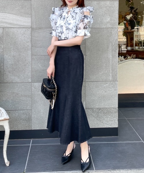 abc une face（アーベーセーアンフェイス）の「オープンショルダーフリルカラーシアーブラウス（シャツ/ブラウス・レディース・ホワイト/ホワイト系その他/ブラック/ブルー・FREE）」の10枚目の写真