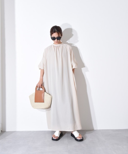 folka(フォルカ)の「リバーシブル ロングシアーシャツワンピース ポケット付(ワンピース・レディース・ナチュラル/ライトグレー・FREE)」の22枚目の写真