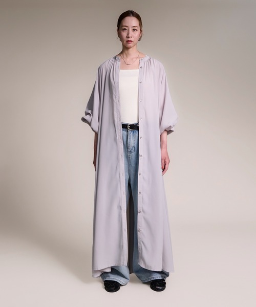 folka（フォルカ）の「２WAY ロング シアーシャツ ワンピース  ポケット付 長袖（ワンピース・レディース・ナチュラル/ライトグレー・FREE）」の3枚目の写真