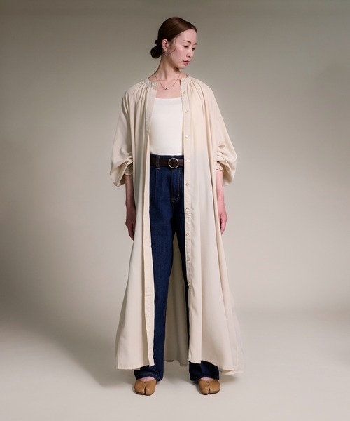 folka（フォルカ）の「２WAY ロング シアーシャツ ワンピース  ポケット付 長袖（ワンピース・レディース・ナチュラル/ライトグレー・FREE）」の11枚目の写真