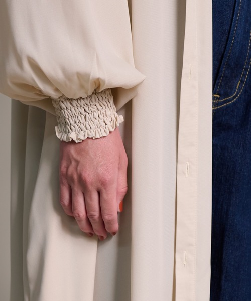 folka（フォルカ）の「２WAY ロング シアーシャツ ワンピース  ポケット付 長袖（ワンピース・レディース・ナチュラル/ライトグレー・FREE）」の17枚目の写真