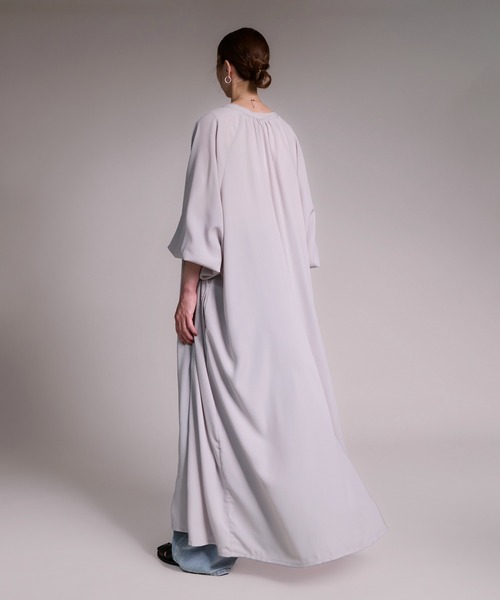 folka（フォルカ）の「２WAY ロング シアーシャツ ワンピース  ポケット付 長袖（ワンピース・レディース・ナチュラル/ライトグレー・FREE）」の8枚目の写真