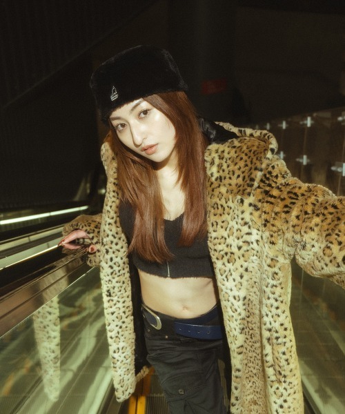 KANGOL（カンゴール）の「KANGOL FAUX FUR TOPPER / カンゴール（ハット・レディース・ブラック×ホワイト/ブラック・MEDIUM/X-LARGE/LARGE）」の5枚目の写真