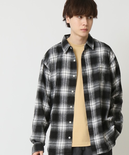 ARCADE（アーケード）の「ヴィンテージテイスト フランネルチェックシャツ（シャツ/ブラウス・メンズ・イエロー系1/ブラック系1/ブラック系3/グリーン系2/ブラック系2/グリーン系1/ワイン/レッド系1/ブラック系4/ベージュ系1/ホワイト系1/ブラック系5/レッド系2/レッド系3/チャコール・M/L/XL）」の3枚目の写真