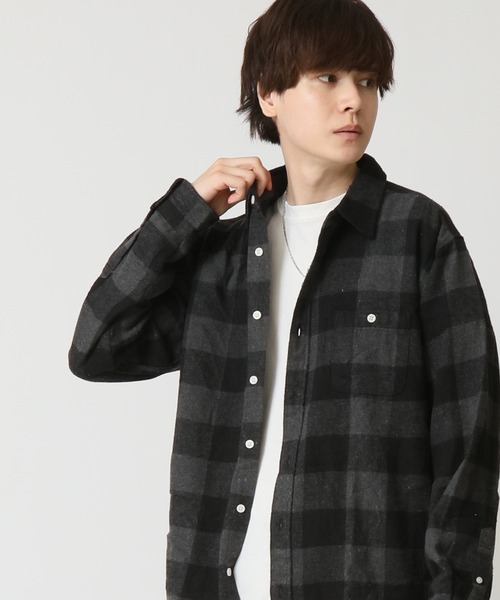 ARCADE（アーケード）の「ヴィンテージテイスト フランネルチェックシャツ（シャツ/ブラウス・メンズ・イエロー系1/ブラック系1/ブラック系3/グリーン系2/ブラック系2/グリーン系1/ワイン/レッド系1/ブラック系4/ベージュ系1/ホワイト系1/ブラック系5/レッド系2/レッド系3/チャコール・M/L/XL）」の4枚目の写真