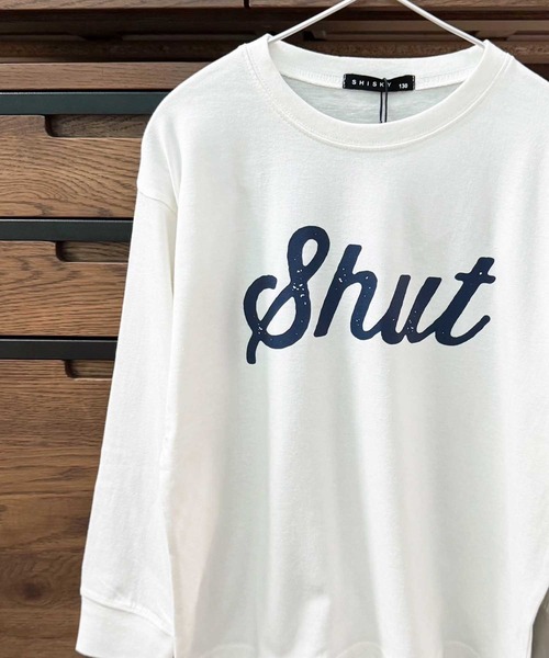 ZI-ON（ジーオン）の「オーバーサイズ プリントロゴ ロンT（Tシャツ/カットソー・キッズ・オフホワイト/杢グレー/チャコールグレー/ダークグリーン/グレー系その他/ブラック/ホワイト系その他/パープル/ネイビー・110cm/130cm/120cm/160cm/150cm/140cm）」の3枚目の写真