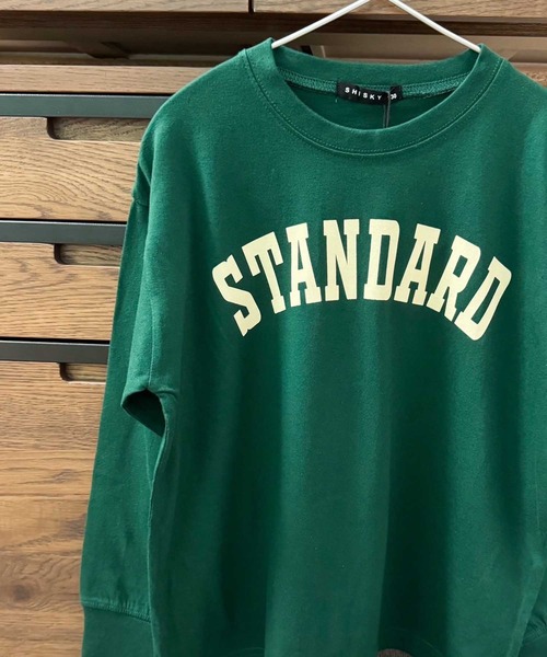 ZI-ON（ジーオン）の「オーバーサイズ プリントロゴ ロンT（Tシャツ/カットソー・キッズ・オフホワイト/杢グレー/チャコールグレー/ダークグリーン/グレー系その他/ブラック/ホワイト系その他/パープル/ネイビー・110cm/130cm/120cm/160cm/150cm/140cm）」の7枚目の写真