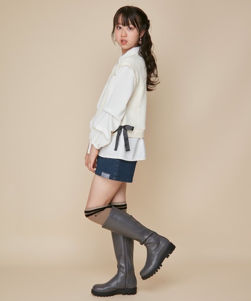 JENNI love(ジェニィラブ)の「ベストドッキングボリューム袖シャツ(シャツ/ブラウス・キッズ・アイボリー/ブラック/サックスブルー・160cm/150cm/140cm/130cm)」の4枚目の写真