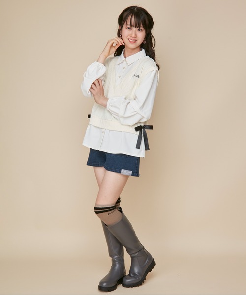 JENNI love(ジェニィラブ)の「ベストドッキングボリューム袖シャツ(シャツ/ブラウス・キッズ・アイボリー/ブラック/サックスブルー・160cm/150cm/140cm/130cm)」の6枚目の写真