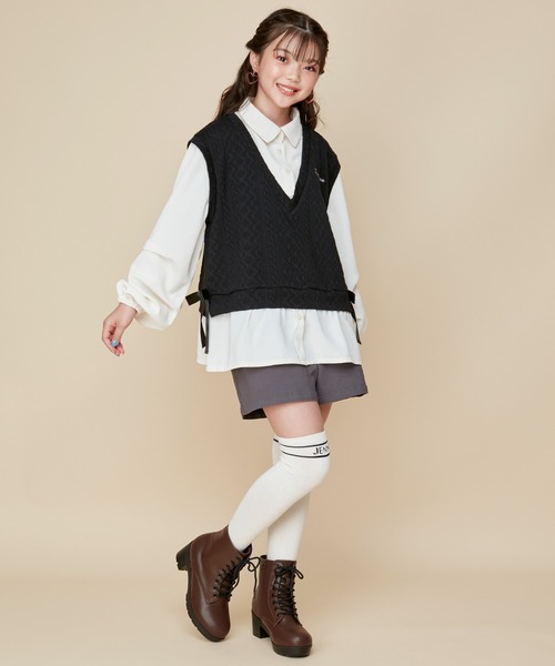 JENNI love(ジェニィラブ)の「ベストドッキングボリューム袖シャツ(シャツ/ブラウス・キッズ・アイボリー/ブラック/サックスブルー・160cm/150cm/140cm/130cm)」の8枚目の写真