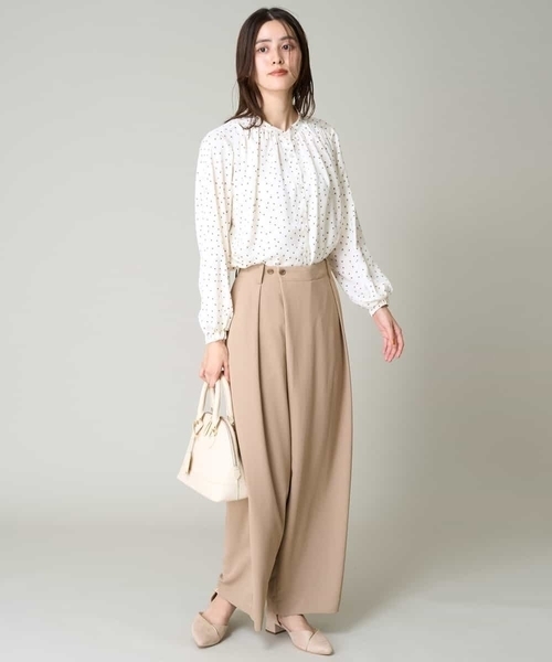a.v.v(アーヴェヴェ)の「ラップワイドパンツ(その他パンツ・レディース・ベージュ/チャコールグレー・40/36/38)」の4枚目の写真