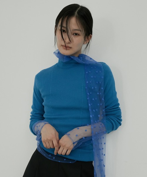 LE CIEL BLEU（ルシェルブルー）の「ホールガーメントタートルニット / Wholegarment Turtle Knit（ニット/セーター・レディース・ターコイズブルー/オフホワイト/グレー/ブラック/レッド/パープル・36）」の4枚目の写真