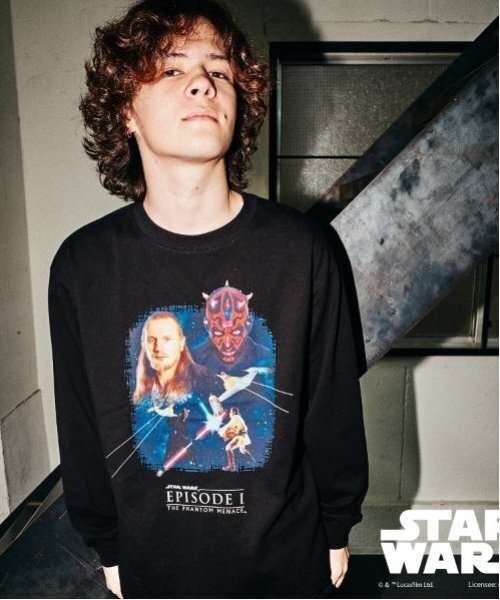 GLAZOS(グラソス)の「【大人向けサイズあり】【STAR WARS】JEDI vs SITH / フロントプリント長袖Tシャツ(Tシャツ/カットソー・キッズ・ブラック/ホワイト・S/M/L/LL)」の2枚目の写真