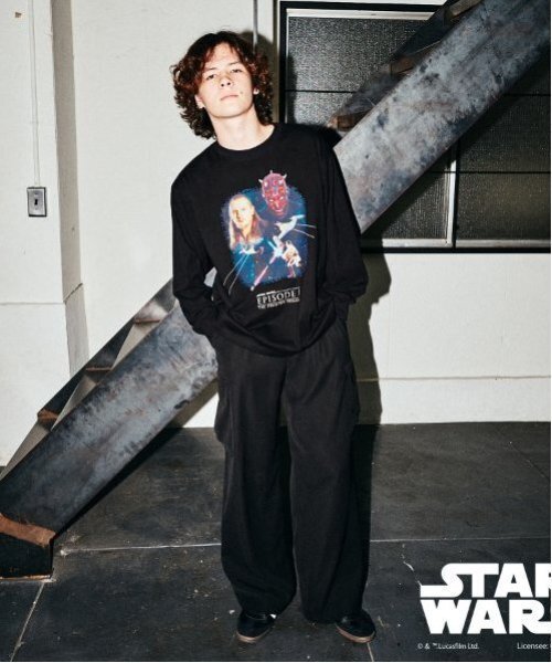 GLAZOS(グラソス)の「【大人向けサイズあり】【STAR WARS】JEDI vs SITH / フロントプリント長袖Tシャツ(Tシャツ/カットソー・キッズ・ブラック/ホワイト・S/M/L/LL)」の12枚目の写真