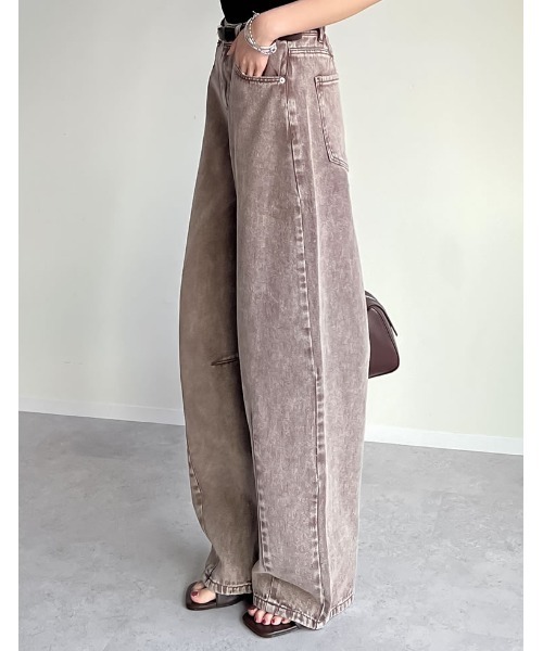 Re:EDIT（リエディ）の「[楽な穿き心地で体型カバー][2025 SUMMER COLLECTION][低身長/高身長サイズ有][全骨格細見え]ウォッシュ加工コットンツイルバレルレッグパンツ（その他パンツ・レディース・ブルー/ブラウン/ブラック/ライトピンク/ホワイト/グレー・SHORT/MEDIUM/TALL/LARGE）」の17枚目の写真